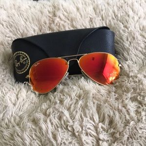 Ray-Ban Aviator Flash Lens Sunglasses